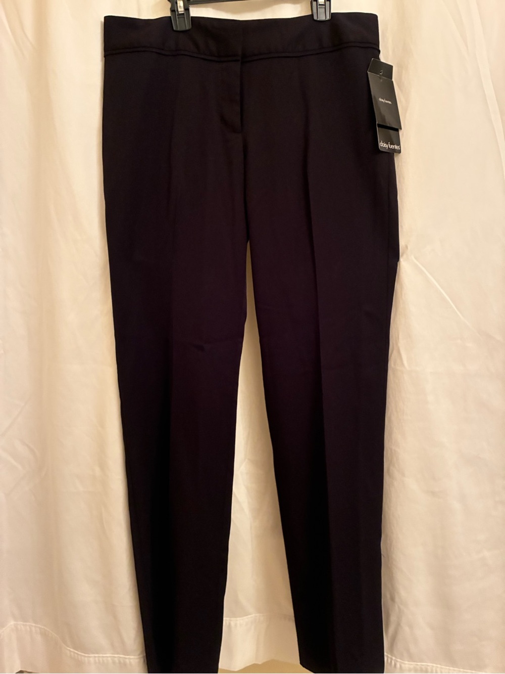 Daisy Fuentes Black Straight-Leg Ponte Pants
